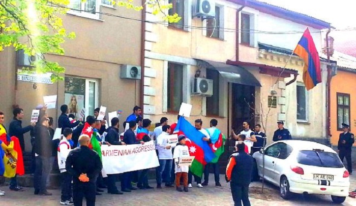 Protestation contre l`Arménie à la Moldavie – PHOTOS, VİDEO